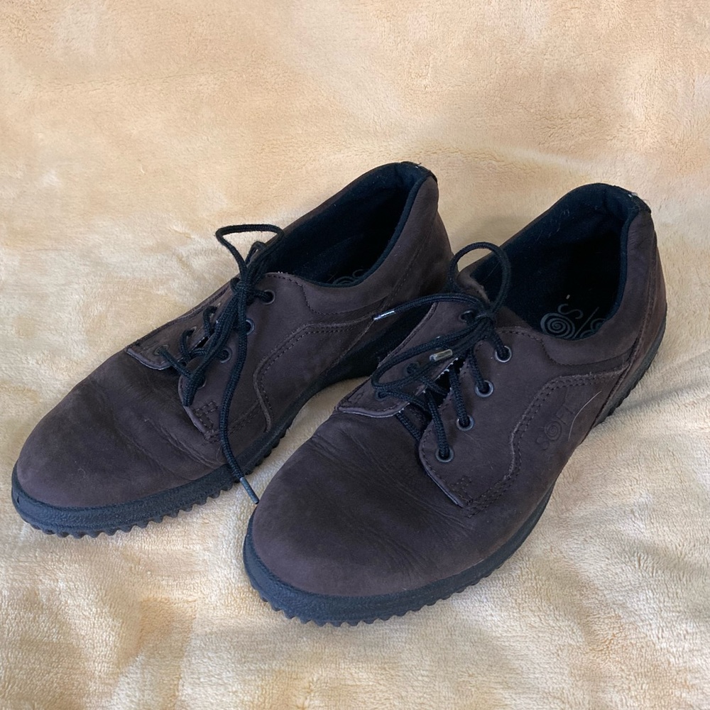 ✨HOST PICK✨ Ecco Soft walking shoes